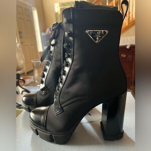 💯 Authentic PRADA Booties